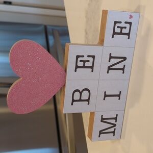 Pink Heart 'Be Mine' Decor